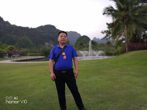 5afaa5b14cd49.jpg 5acb22ed18c01_副本.jpg