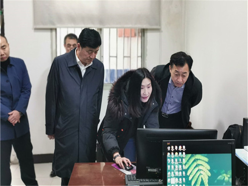 605027e92b097.jpg 李1(1)_副本.jpg